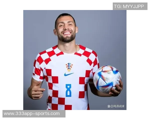 阿什拉夫首次单一自然年进球上双表现出色近5场首发贡献2球3助攻